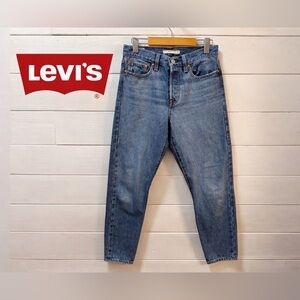 LEVI’S – BLUE WEDGIE STRAIGHT JEANS – SIZE 27